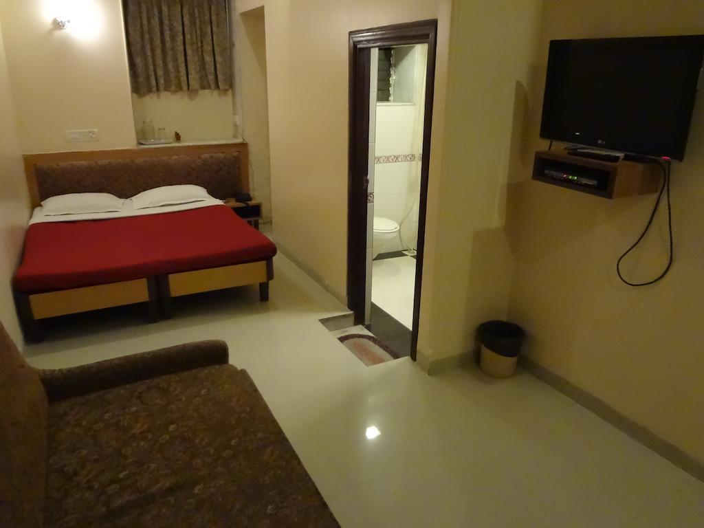 Hotel Park Shilton Мумбаи Экстерьер фото