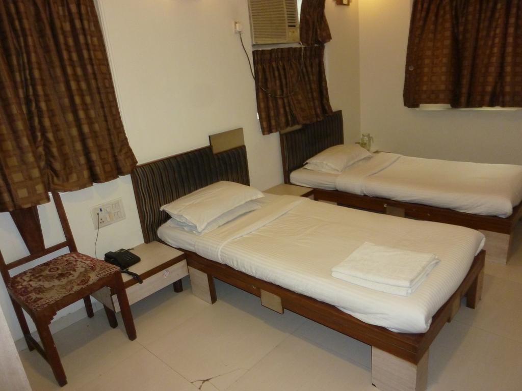 Hotel Park Shilton Мумбаи Экстерьер фото