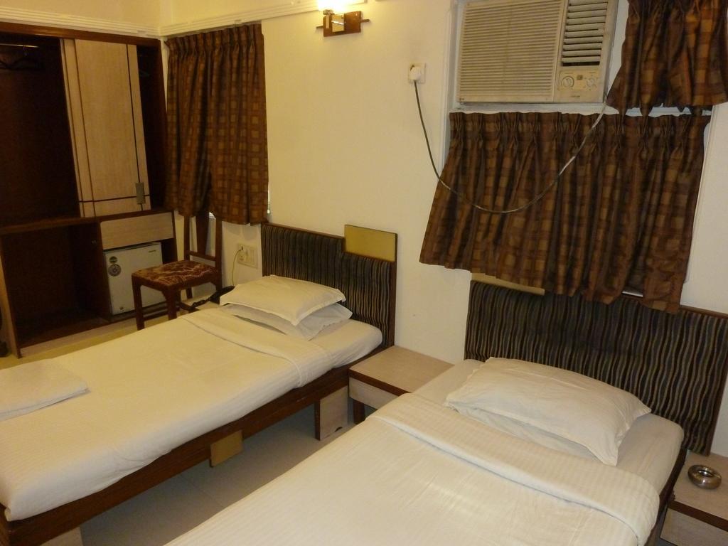 Hotel Park Shilton Мумбаи Экстерьер фото