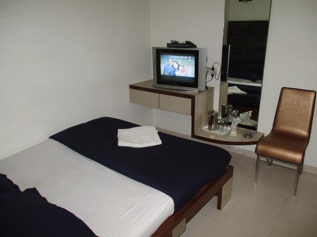 Hotel Park Shilton Мумбаи Экстерьер фото